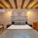 Ξενοδοχείο Cratus Stone Palace 5*