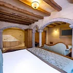 Cratus Stone Palace 5* 格雷梅