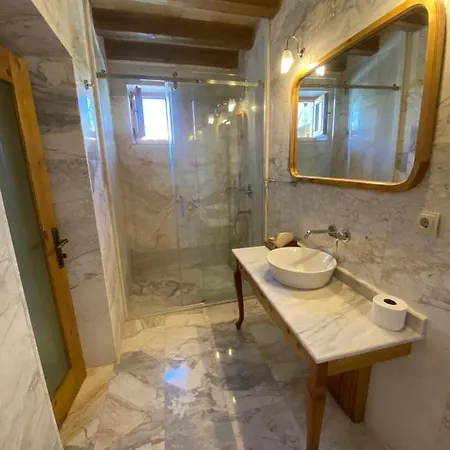 Cratus Stone Palace Отель Гореме