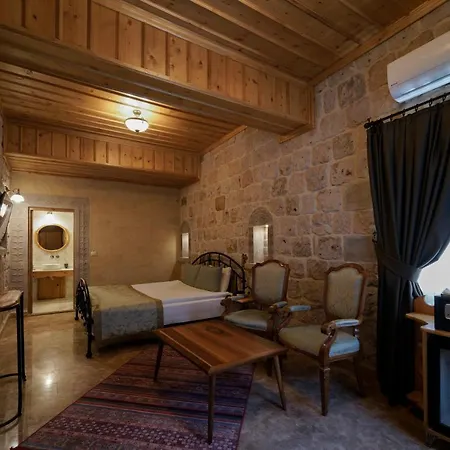Cratus Stone Palace 괴레메