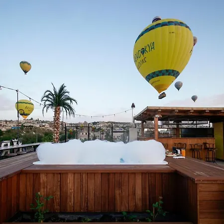 Cratus Stone Palace ホテル 5*