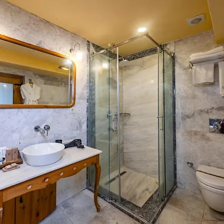 Hotel Cratus Stone Palace Goreme