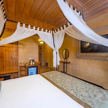 Cratus Stone Palace 5* Göreme