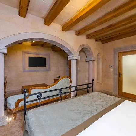 Cratus Stone Palace Hotel Göreme