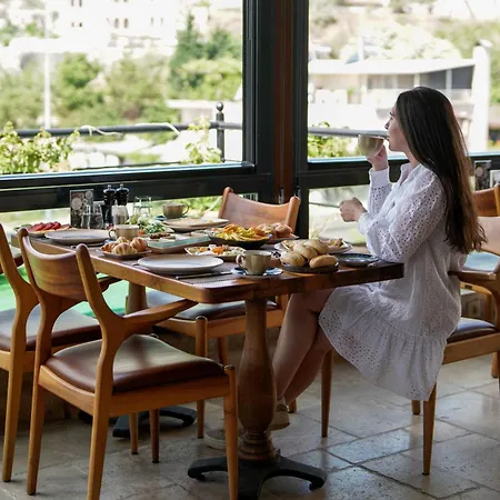 Cratus Stone Palace Göreme