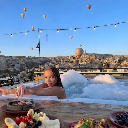 Hotel Cratus Stone Palace Goreme