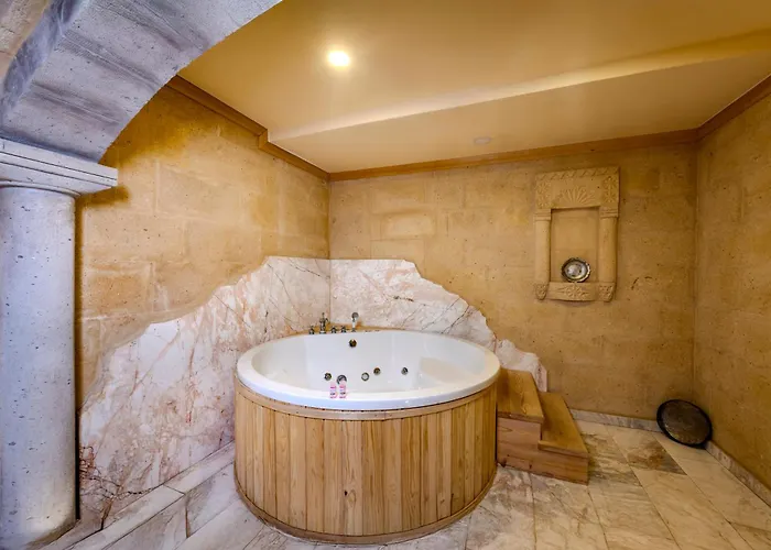 Cratus Stone Palace Hotel 5*