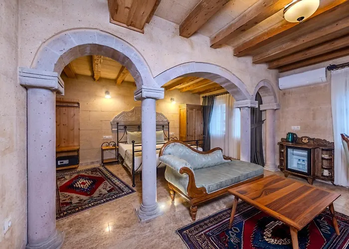 Cratus Stone Palace 5*