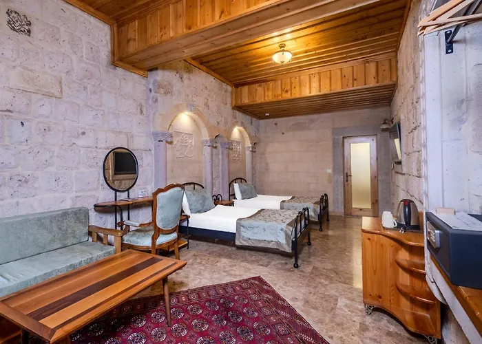Hotel Cratus Stone Palace