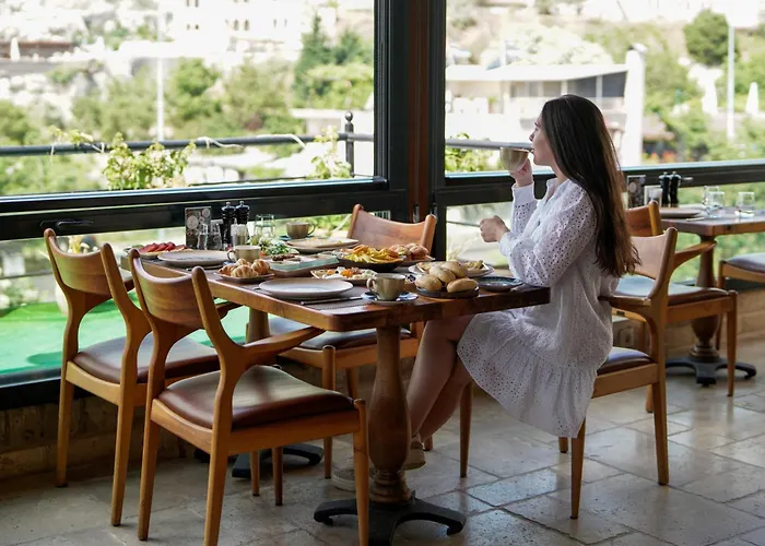 Cratus Stone Palace Göreme